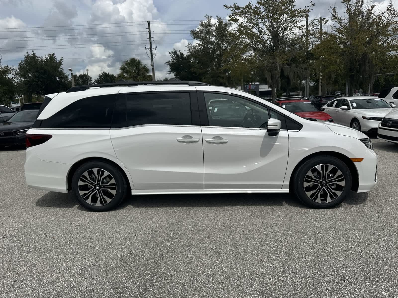 New 2027 Honda Odyssey Elite image 6