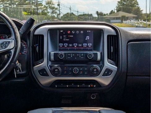 Used 2016 GMC Sierra 1500 SLT w/ SLT Preferred Package AWD/4WD image 21