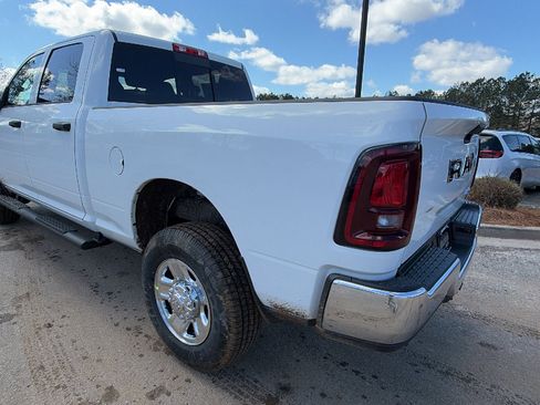 New 2026 RAM 2500 Tradesman AWD/4WD image 10