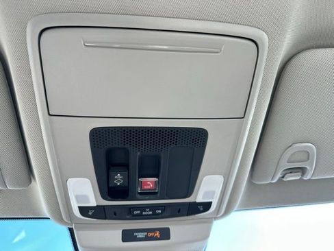 Used 2023 Honda Accord EX image 19