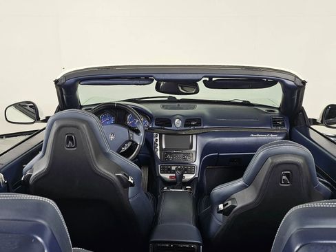 Used 2016 Maserati GranTurismo Sport image 29