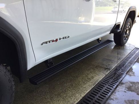 New 2025 GMC Sierra 2500 AT4 w/ AT4 Premium Plus Package image 14