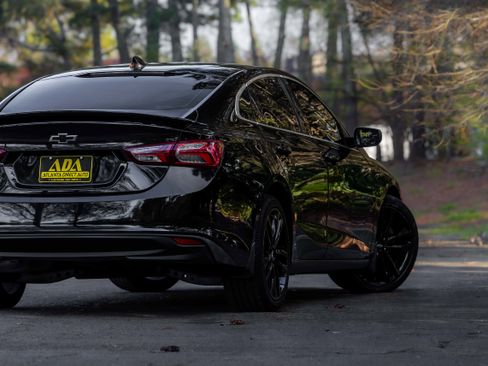 Used 2020 Chevrolet Malibu LT w/ Leather Package image 30