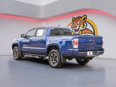 Used 2023 Toyota Tacoma TRD Sport AWD/4WD image 7