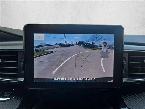 Used 2023 Ford Explorer ST-Line w/ Class IV Trailer Tow Package image 14