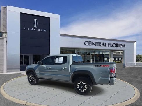 Used 2023 Toyota Tacoma TRD Off-Road w/ Advanced Technology Package image 5