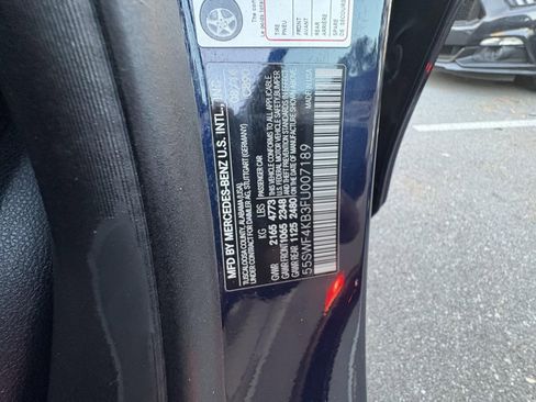 Used 2015 Mercedes-Benz C 300 4MATIC Sedan image 43