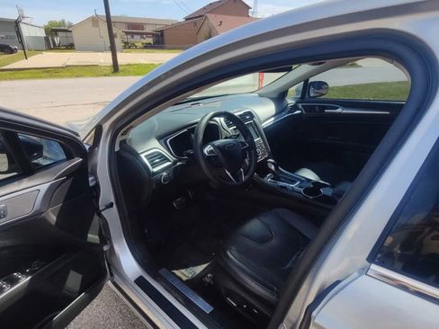 Used 2015 Ford Fusion Titanium FWD image 8