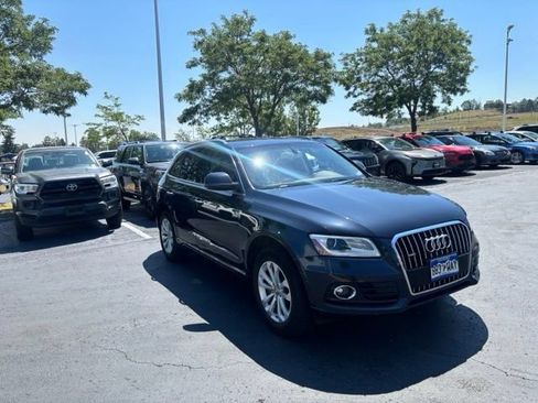 Used 2016 Audi Q5 2.0T Premium Plus w/ Technology Package AWD/4WD image 4