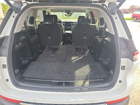 Used 2021 Jeep Grand Cherokee L Limited AWD/4WD image 11