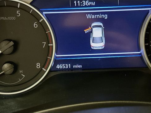 Used 2024 Nissan Sentra SV image 19