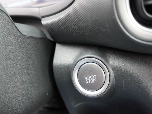 Used 2023 Hyundai Kona Limited image 30