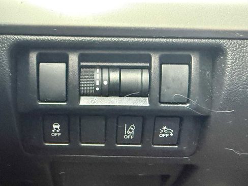 Used 2019 Subaru Outback 2.5i Premium AWD/4WD image 28