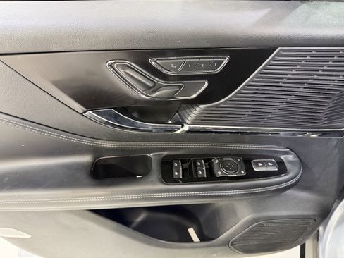 Used 2022 Lincoln Corsair FWD w/ Rear Removable Package Tray image 14