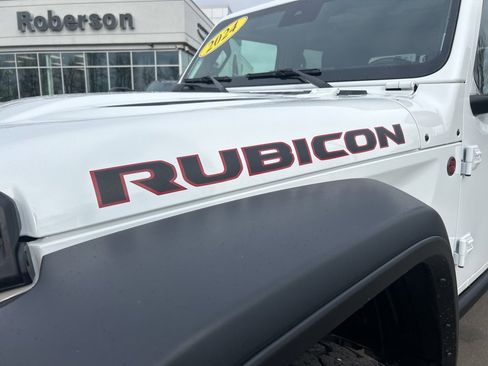 Certified 2024 Jeep Gladiator Rubicon w/ Convenience Group image 3