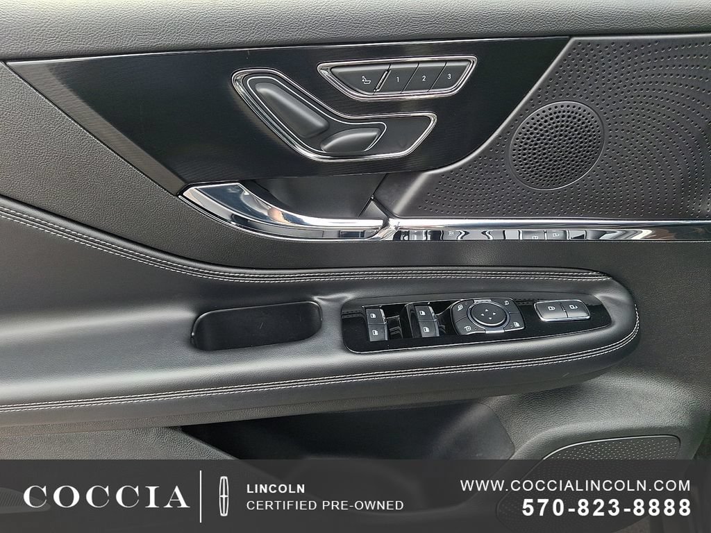 Certified 2023 Lincoln Corsair AWD w/ Equipment Group 101A image 12
