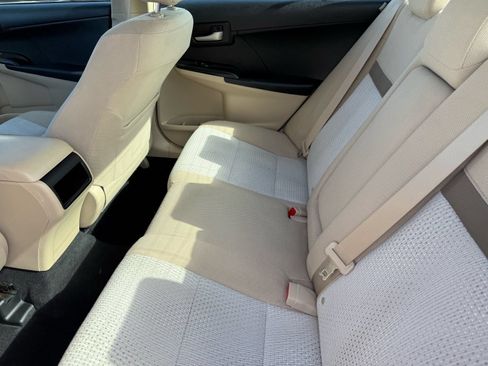 Used 2012 Toyota Camry LE FWD image 25