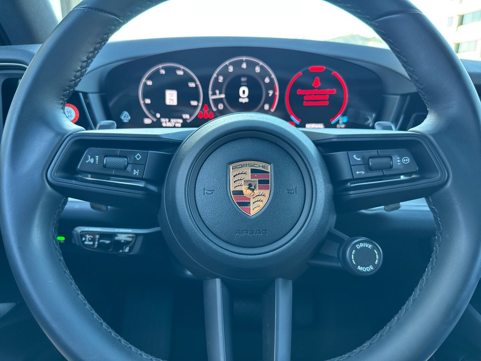 Certified 2026 Porsche Cayenne AWD/4WD image 16