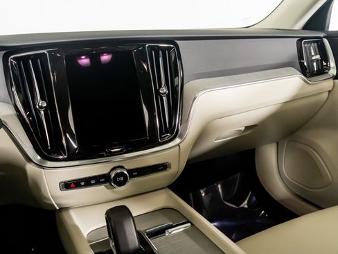 Used 2026 Volvo V60 B5 Cross Country Plus w/ Protection Package Premier image 34