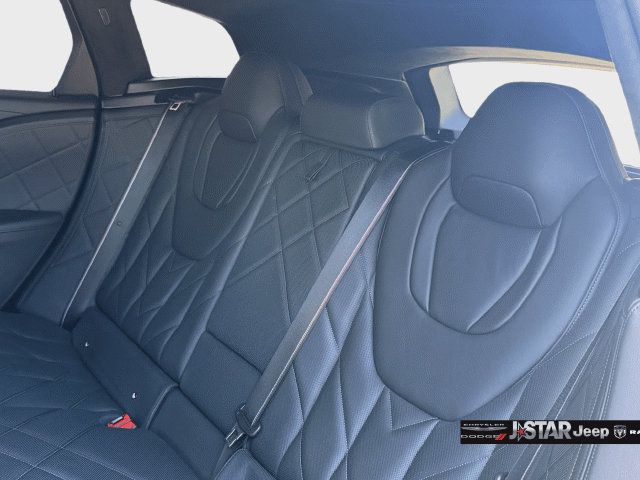 Used 2023 BMW XM AWD/4WD image 26