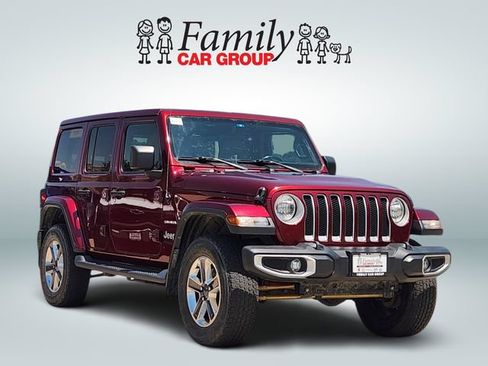 Used 2021 Jeep Wrangler Unlimited Sahara w/ Cold Weather Group AWD/4WD image 2