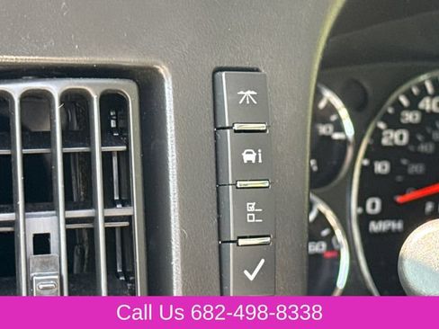 Used 2011 GMC Savana 1500 RWD image 16