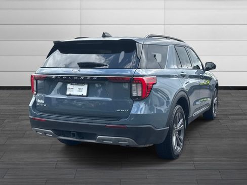 Used 2025 Ford Explorer Active w/ Active Comfort Package AWD/4WD image 5
