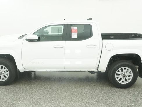 New 2026 Toyota Tacoma SR5 image 3