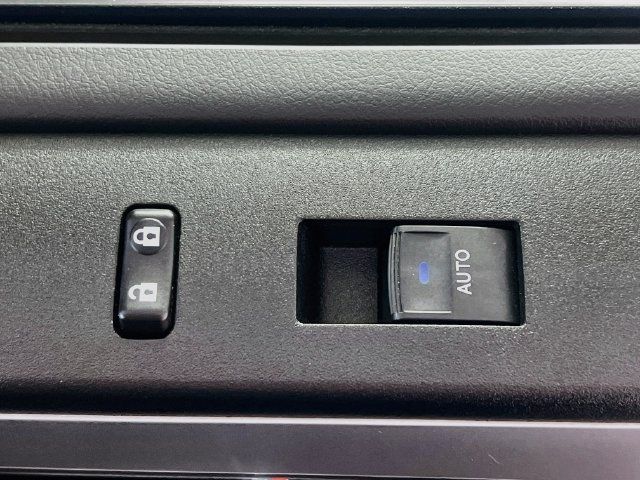 Used 2024 Toyota 4Runner SR5 Premium w/ Moonroof Package AWD/4WD image 32