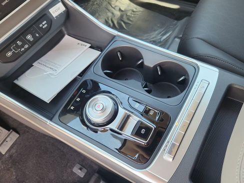 New 2026 Kia Carnival EX FWD image 19