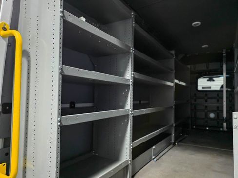 Used 2023 Mercedes-Benz Sprinter 2500 image 11