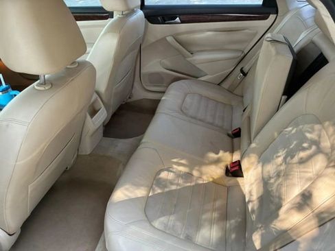Used 2012 Volkswagen Passat TDI SEL Premium image 7