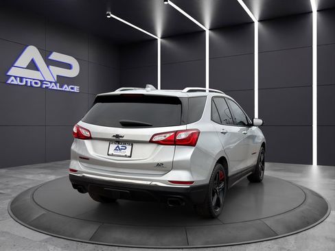 Used 2020 Chevrolet Equinox Premier w/ Premier Redline Edition image 6