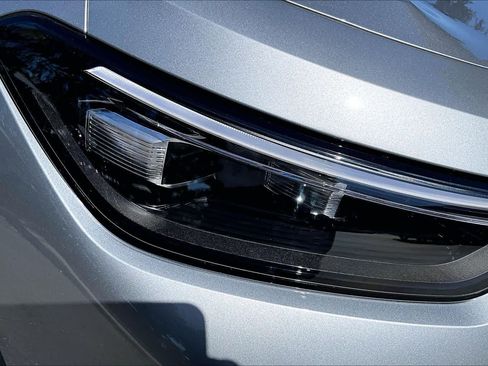 New 2026 Volkswagen Tiguan SE image 13