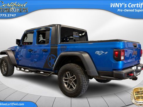 Used 2021 Jeep Gladiator Rubicon w/ Trailer Tow Package AWD/4WD image 8