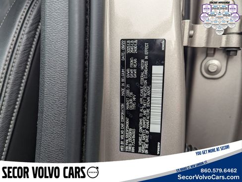 Certified 2023 Volvo XC40 B5 Plus image 27