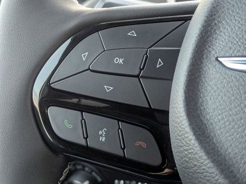 New 2026 Chrysler Pacifica Select w/ S Appearance Package FWD image 11