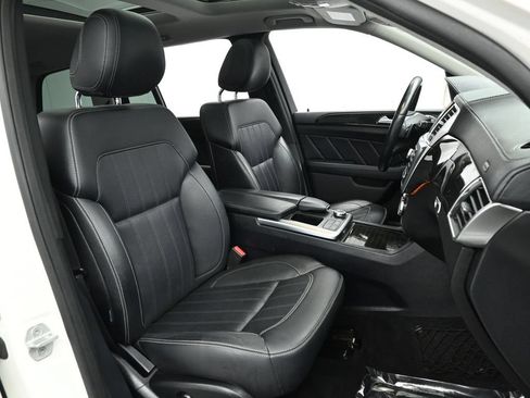 Used 2016 Mercedes-Benz GL 450 4MATIC w/ Premium I Package image 29