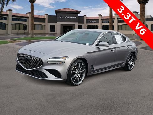 Used 2022 Genesis G70 3.3T image 4
