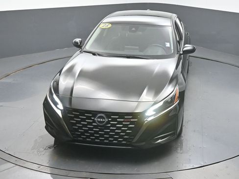 Used 2023 Nissan Altima 2.5 SR image 40