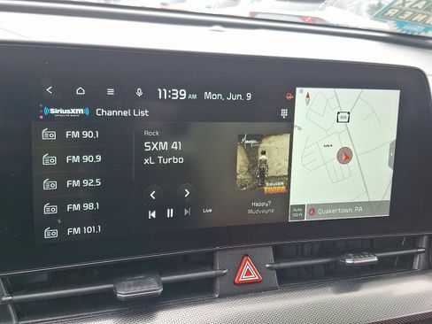 Used 2023 Kia Sportage SX image 18