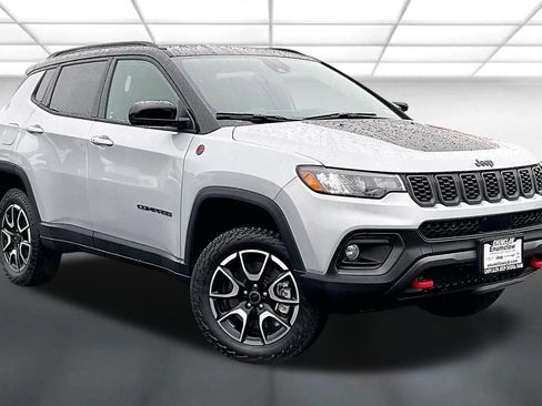 New 2026 Jeep Compass Trailhawk AWD/4WD image 1