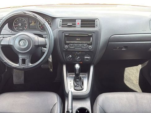Used 2012 Volkswagen Jetta SE image 18