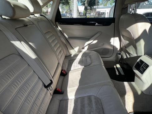 Used 2014 Volkswagen Passat TDI SEL Premium image 40