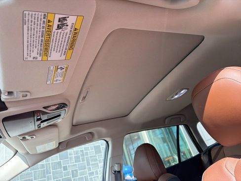 Used 2023 Subaru Outback Touring XT image 10