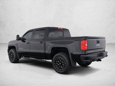 Used 2019 Chevrolet Colorado W/T w/ Custom Special Edition RWD image 5