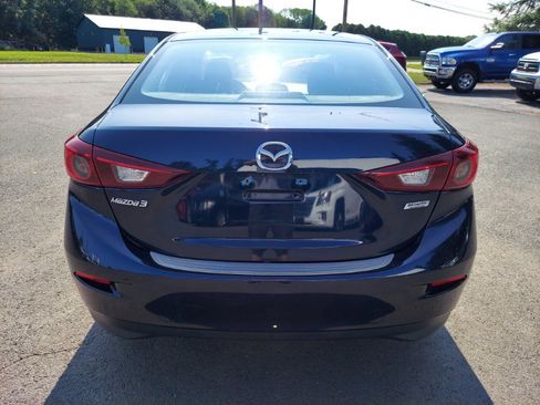 Used 2016 MAZDA MAZDA3 i Sport FWD image 5