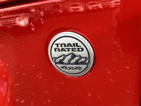 Used 2020 Jeep Wrangler Unlimited Sahara w/ Uconnect 4C Nav & Sound Group image 27