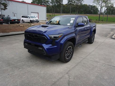 Used 2025 Toyota Tacoma TRD Sport image 23