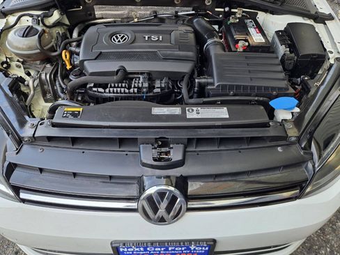 Used 2015 Volkswagen Golf S FWD image 15